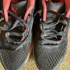 Women's Puma ignite sneakesr gray & peach 7.5
